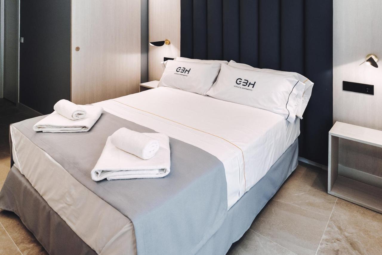 Gbh Hotel-Apartamentos Estrella De Mar ベニドルム エクステリア 写真